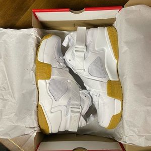 Air Raid "White/Gum Light Brown"